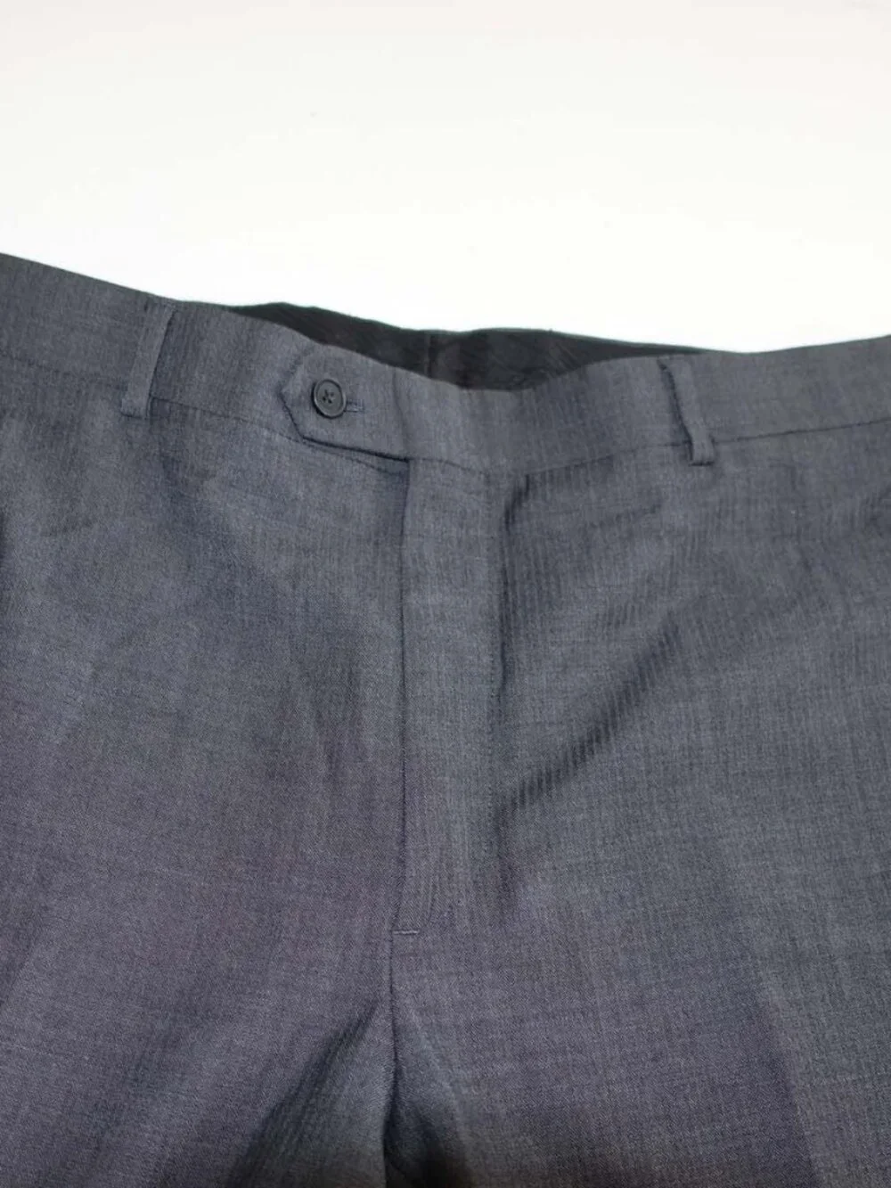 Kenneth Cole Men's Slim Fit 2 Button Suit Size 44 Short 38 x 28.5 Charcoal Gray